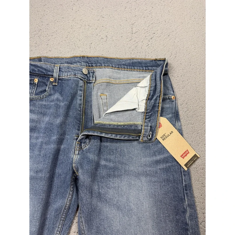 NWT Levis 505 Jeans Mens 36x30 Med Wash Blue Straight Stretch Denim